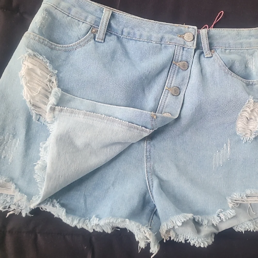 Light Blue Distressed Denim Shorts - Picture 3 of 16